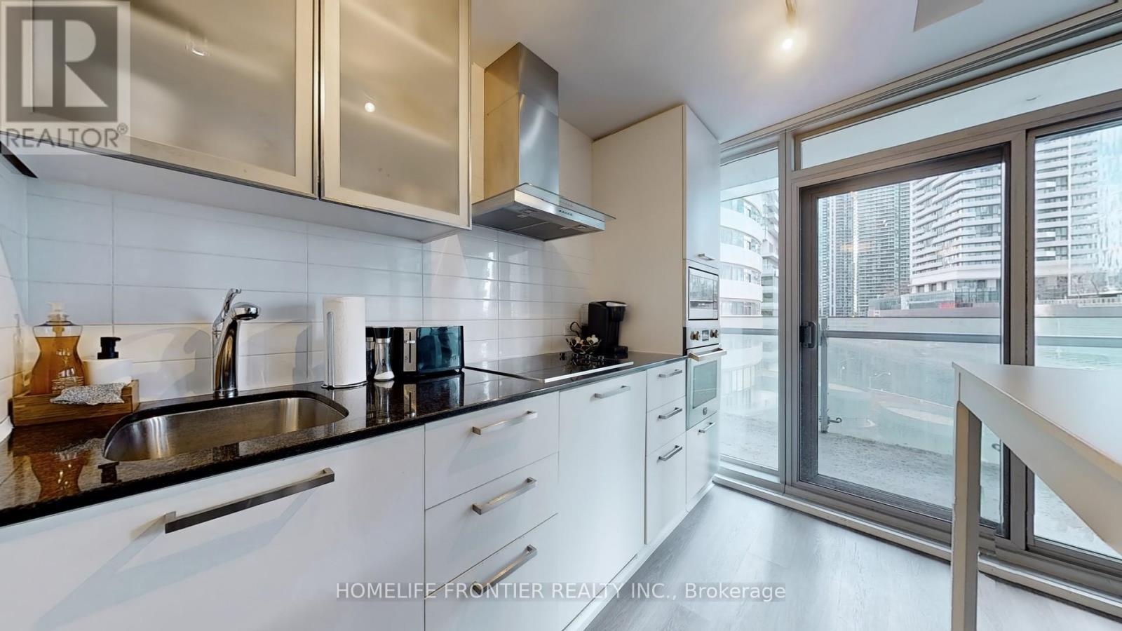 411 - 12 York Street, Toronto (Waterfront Communities), Ontario  M5J 2Z2 - Photo 7 - C12216652