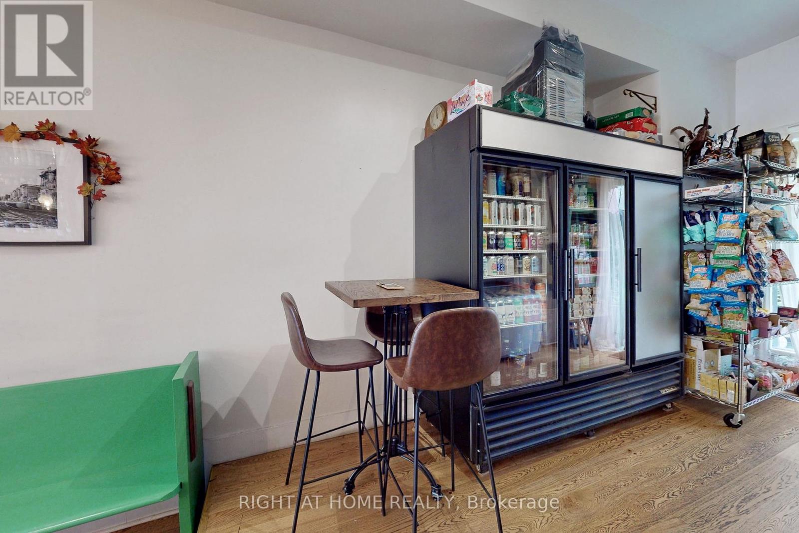394 King Street E, Toronto (Moss Park), Ontario  M5A 1K9 - Photo 12 - C12216686