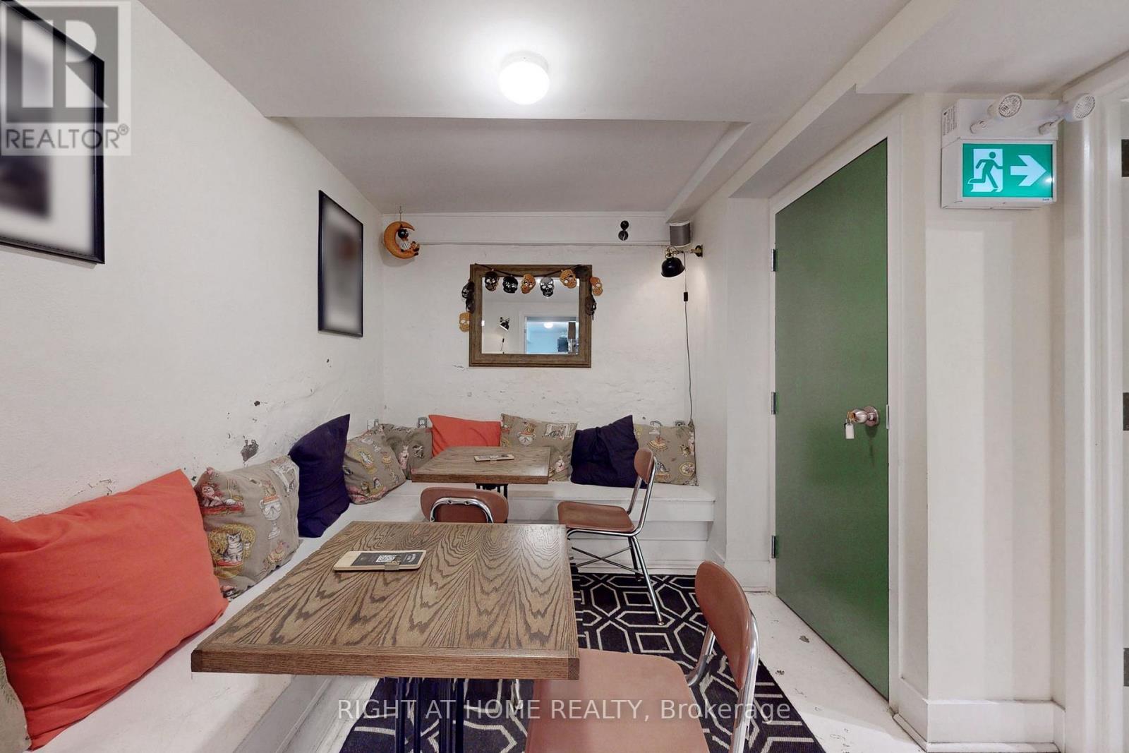 394 King Street E, Toronto (Moss Park), Ontario  M5A 1K9 - Photo 19 - C12216686
