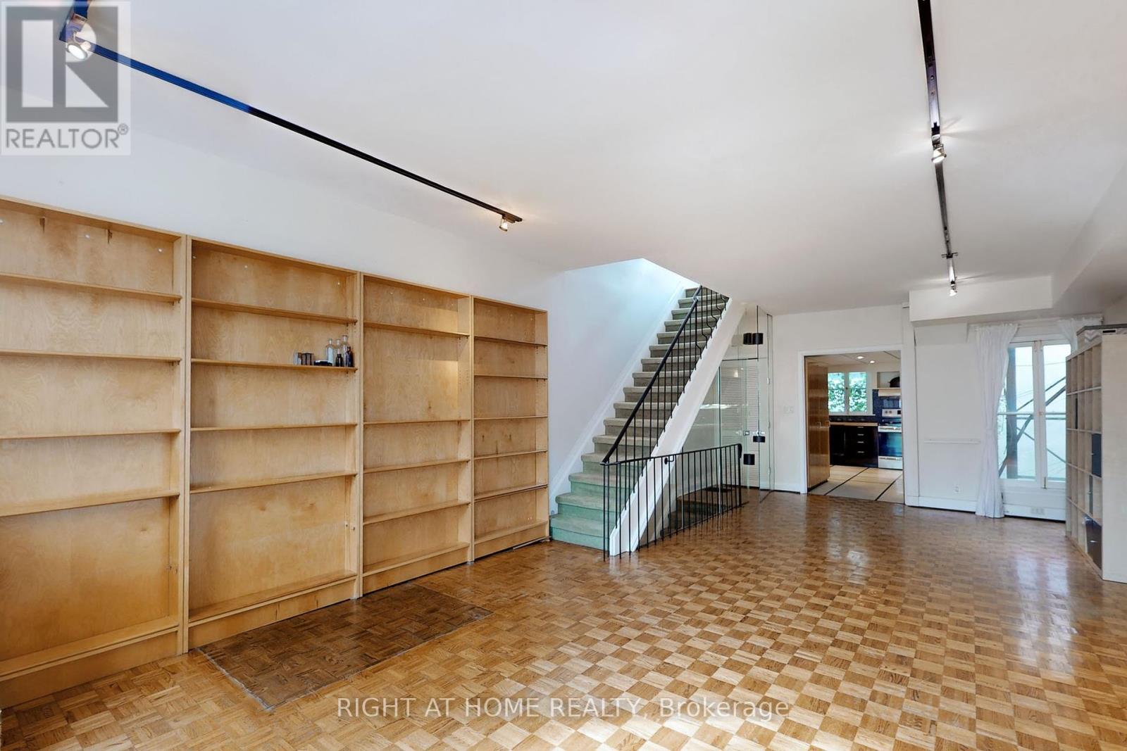 394 King Street E, Toronto (Moss Park), Ontario  M5A 1K9 - Photo 30 - C12216686