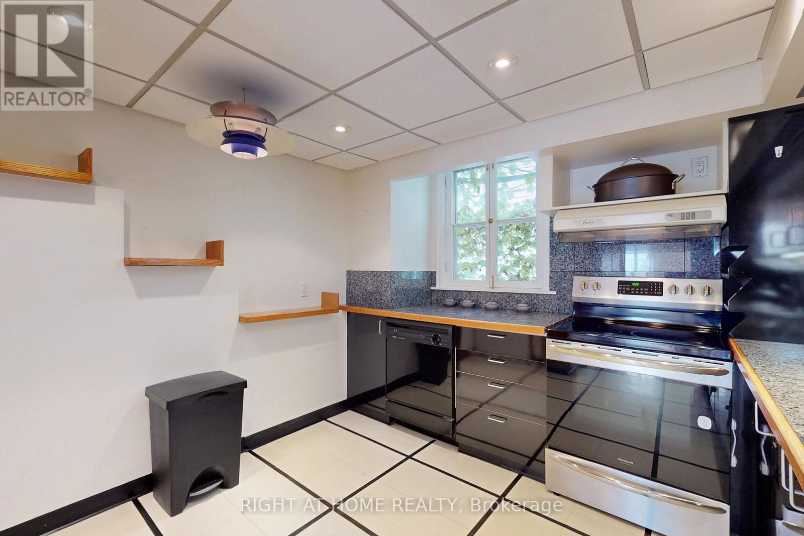 394 King Street E, Toronto (Moss Park), Ontario  M5A 1K9 - Photo 33 - C12216686