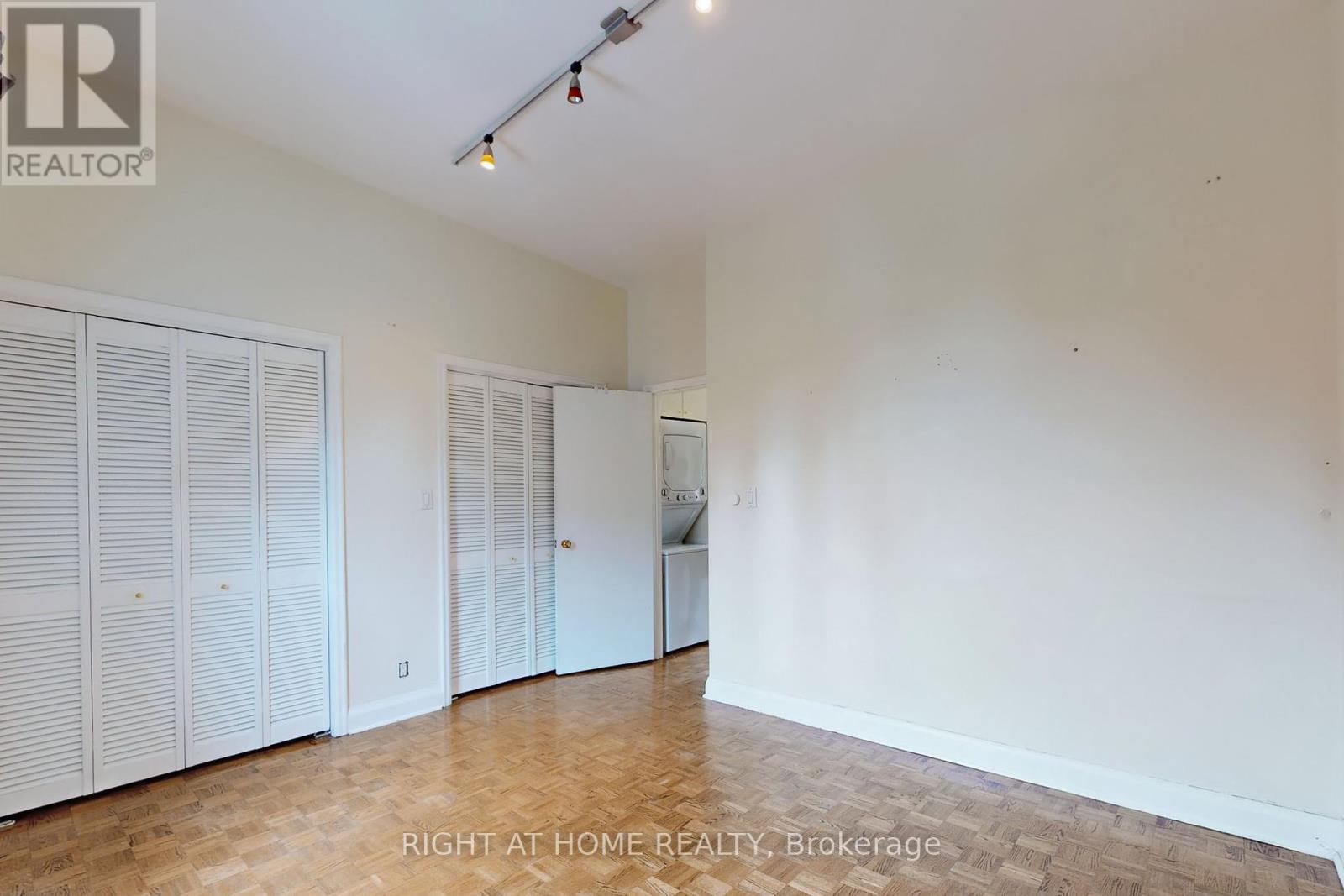 394 King Street E, Toronto (Moss Park), Ontario  M5A 1K9 - Photo 39 - C12216686