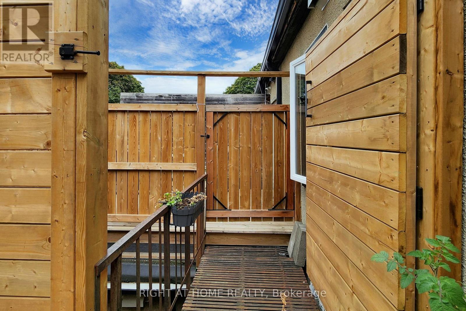 394 King Street E, Toronto (Moss Park), Ontario  M5A 1K9 - Photo 42 - C12216686