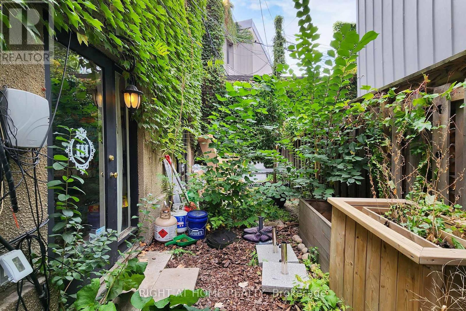 394 King Street E, Toronto (Moss Park), Ontario  M5A 1K9 - Photo 50 - C12216686