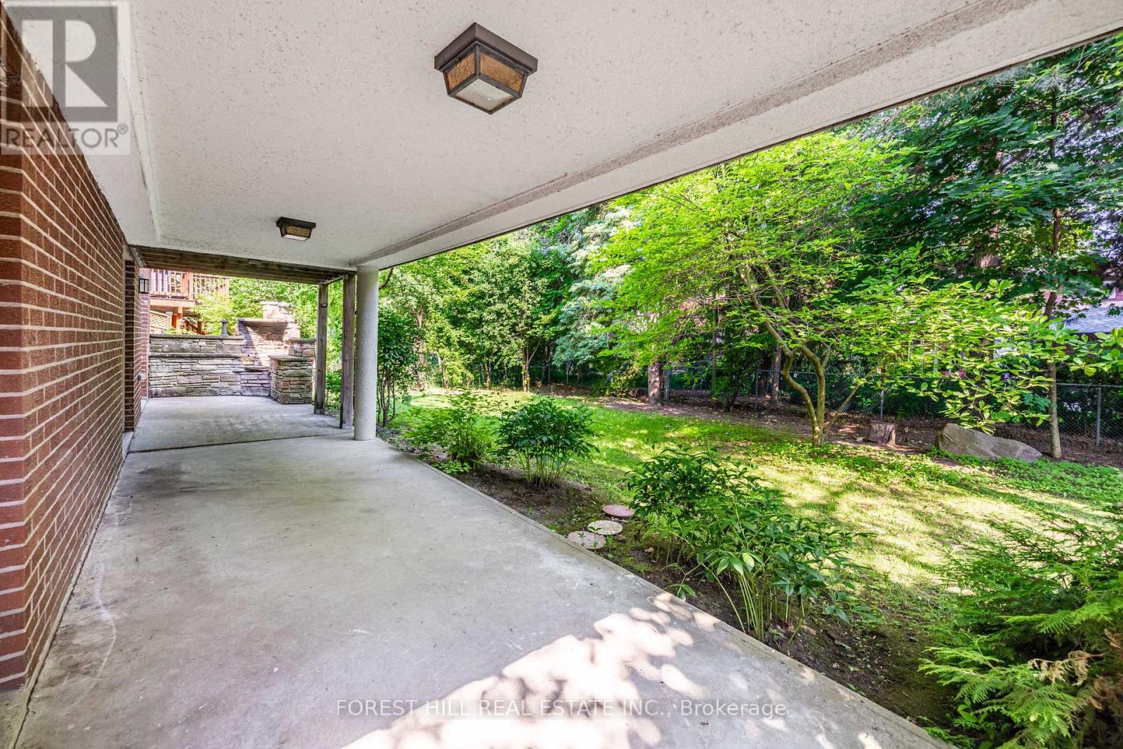 37 Abbeywood Trail, Toronto, Ontario  M3B 3B4 - Photo 22 - C12216765