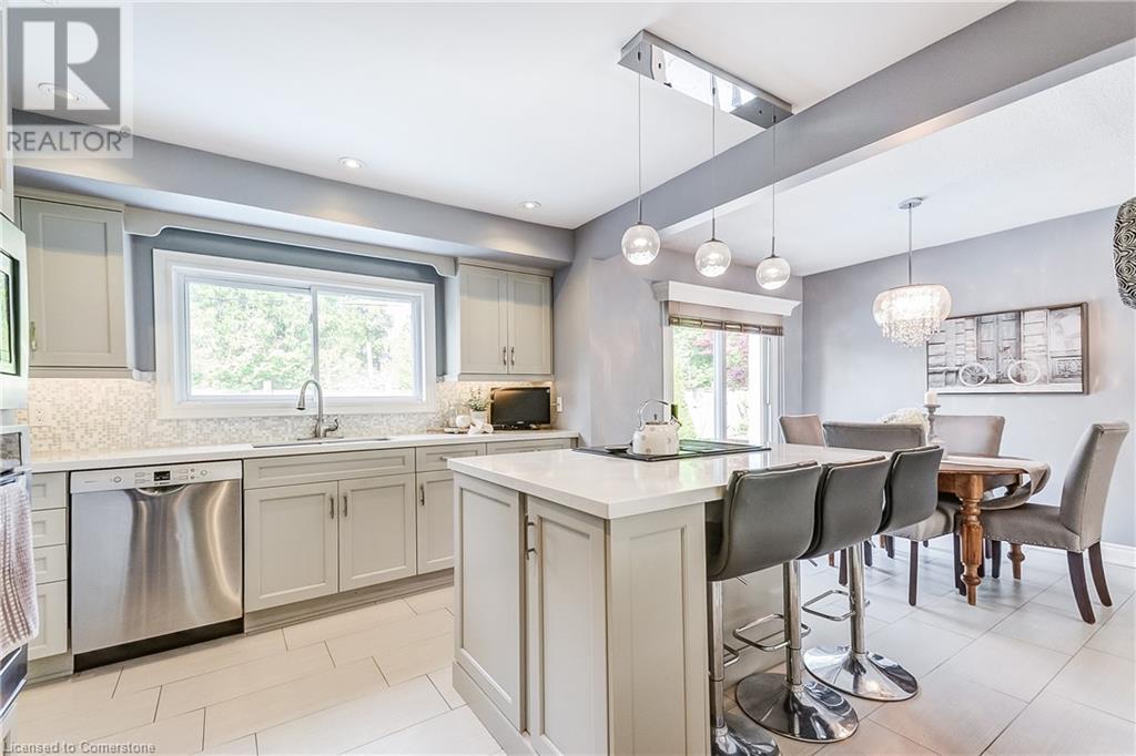 5203 Broughton Crescent, Burlington, Ontario  L7L 3C1 - Photo 11 - 40739900