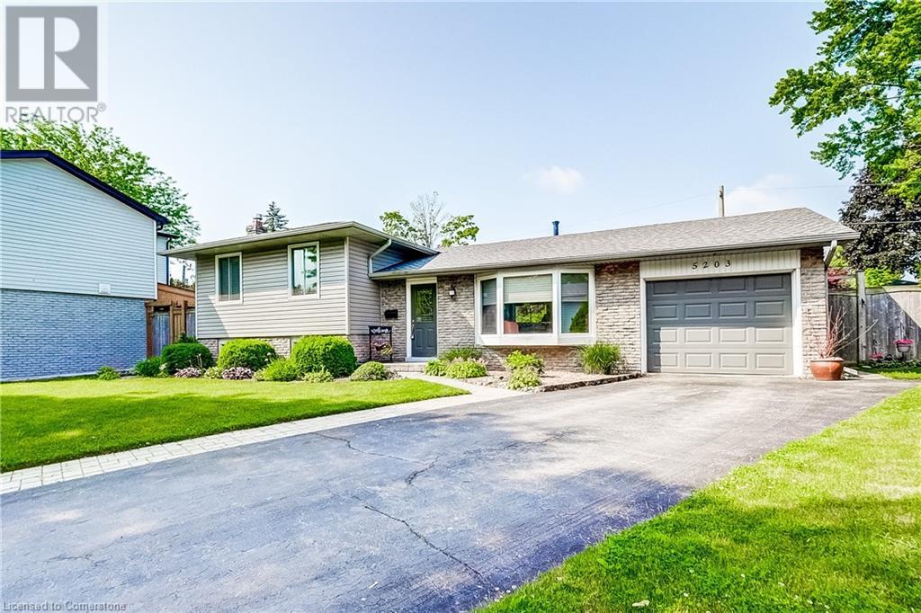 5203 Broughton Crescent, Burlington, Ontario  L7L 3C1 - Photo 2 - 40739900