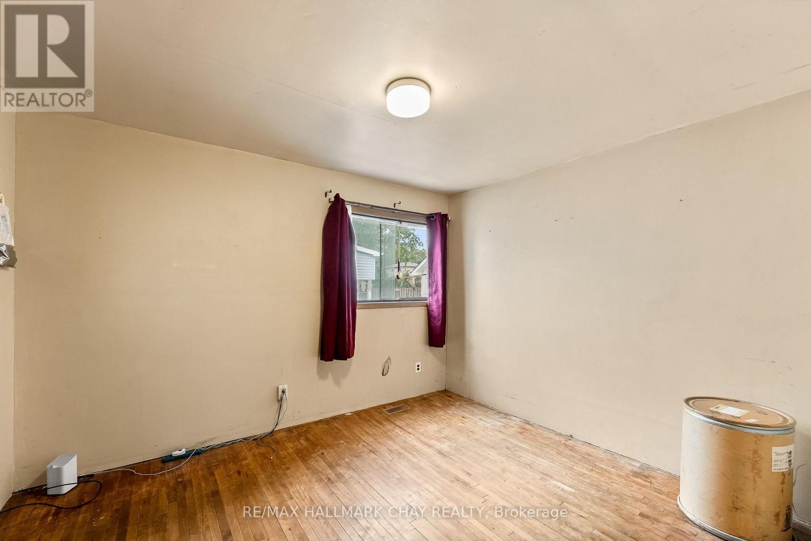 16 Elgin Street, Ajax (Central), Ontario  L1S 1X1 - Photo 14 - E12216875
