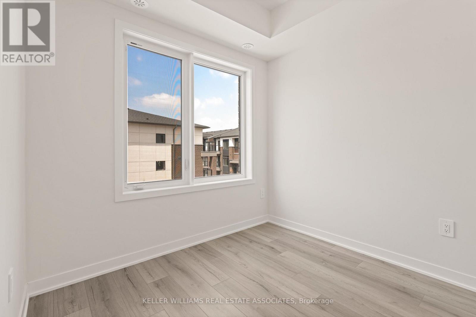 120 - 1695 Dersan Street, Pickering, Ontario  L1X 0S9 - Photo 8 - E12199161