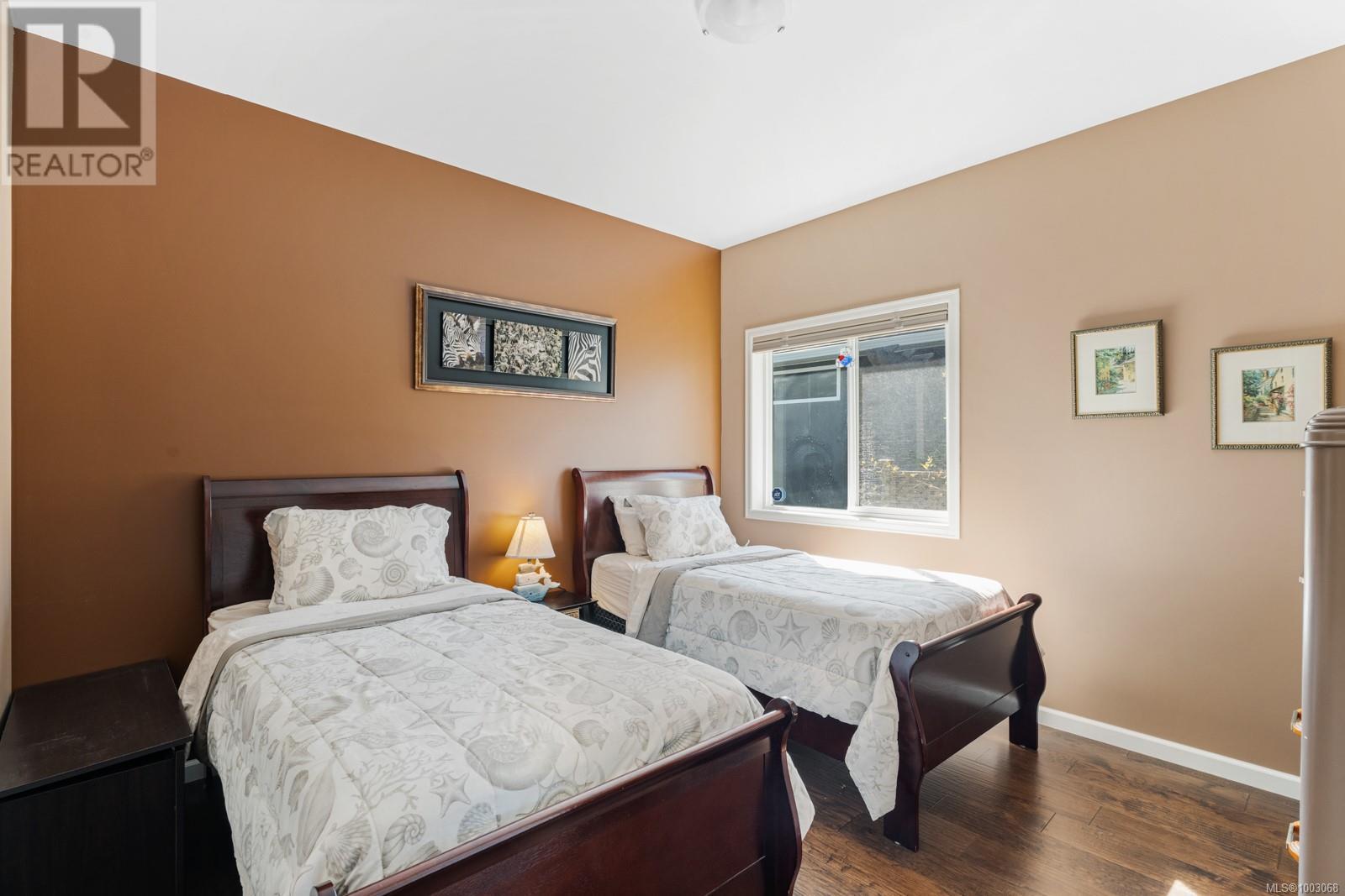 9055 Lochside Dr, North Saanich, British Columbia  V8L 1N1 - Photo 23 - 1003068