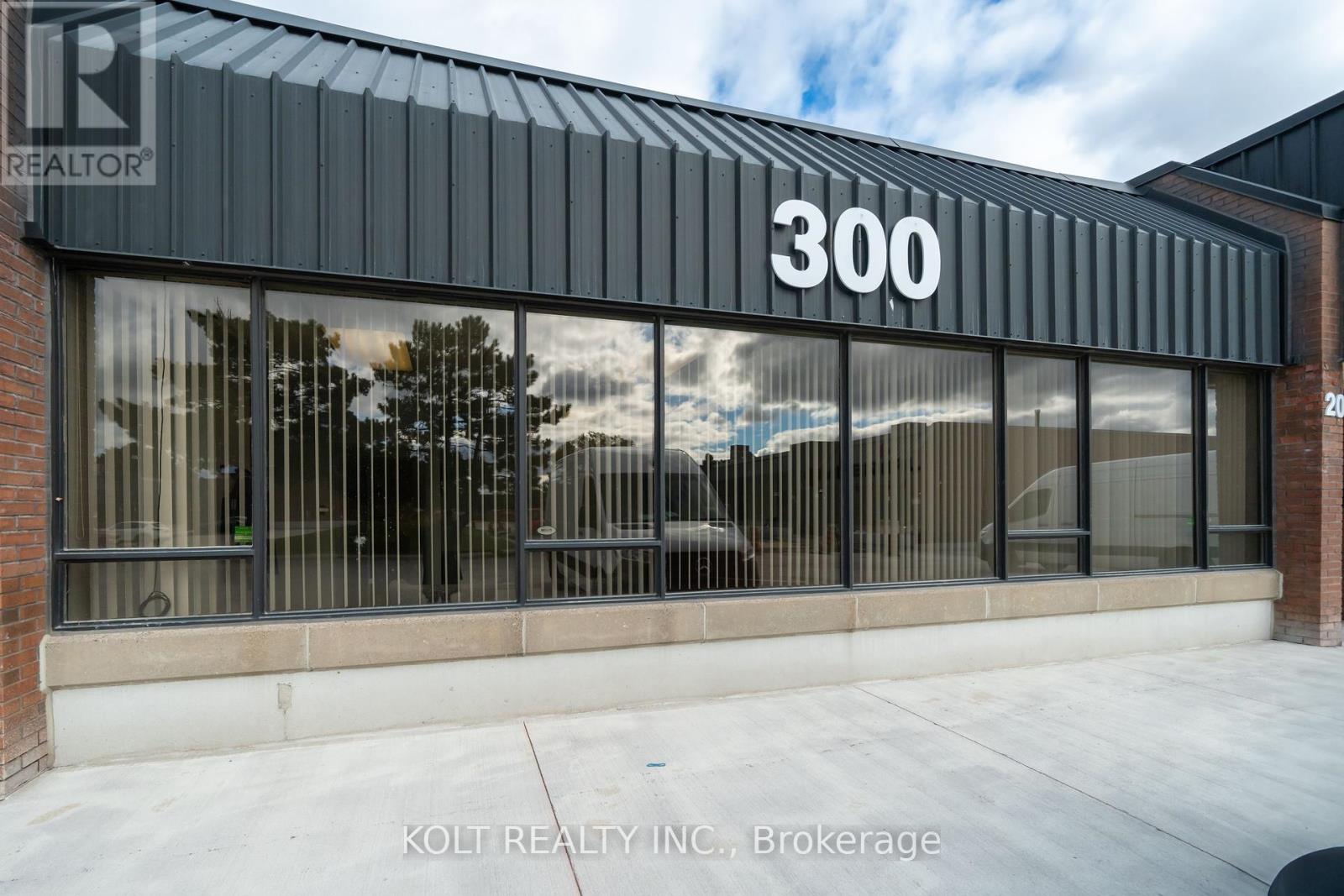 26 - 300 ESNA PARK DRIVE, Markham, Ontario