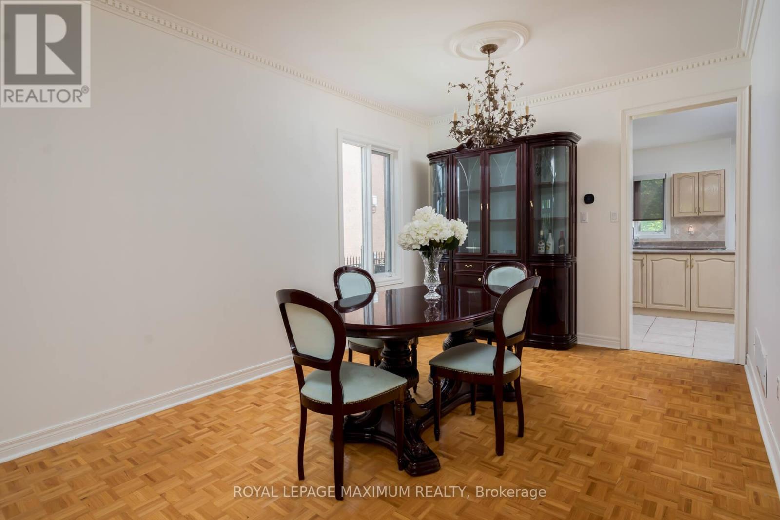 45 Windrose Court, Vaughan (East Woodbridge), Ontario  L4L 9G9 - Photo 10 - N12216865