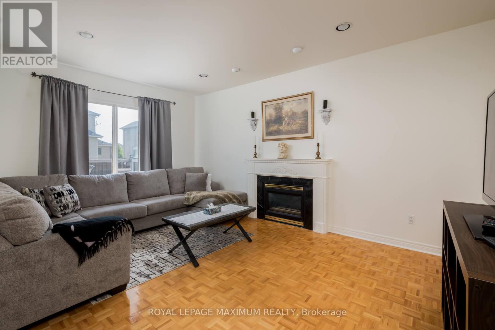 45 Windrose Court, Vaughan (East Woodbridge), Ontario  L4L 9G9 - Photo 12 - N12216865