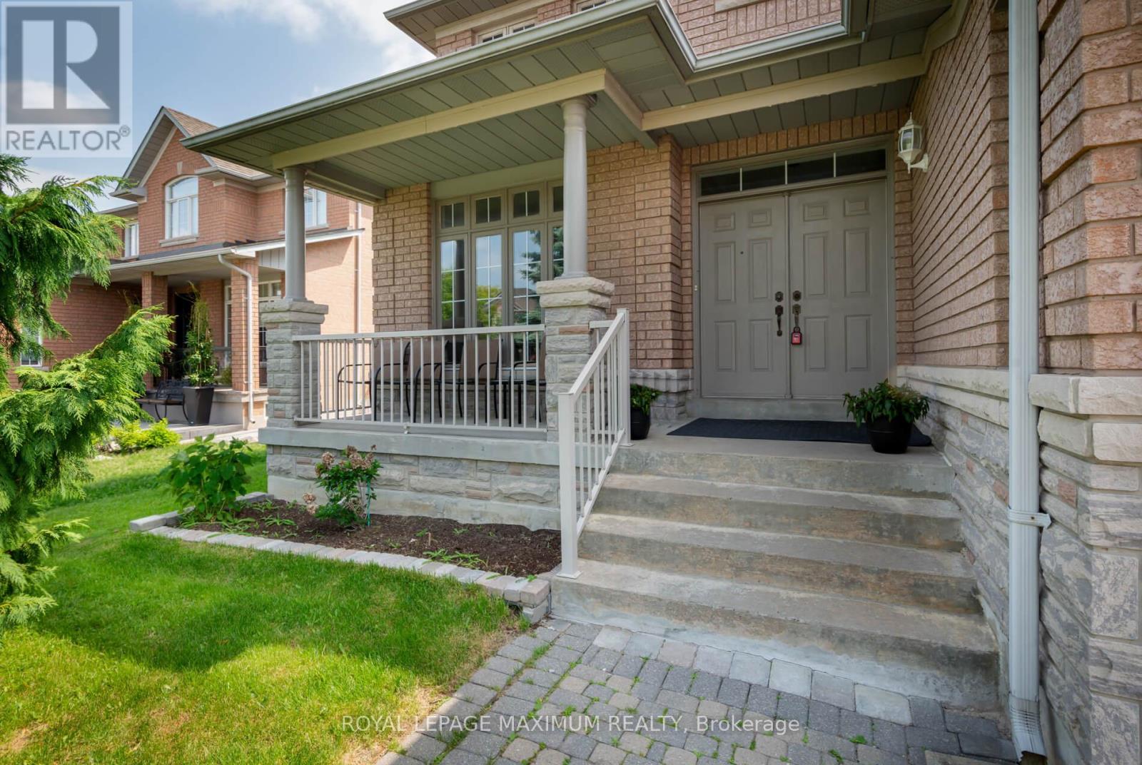 45 Windrose Court, Vaughan (East Woodbridge), Ontario  L4L 9G9 - Photo 2 - N12216865