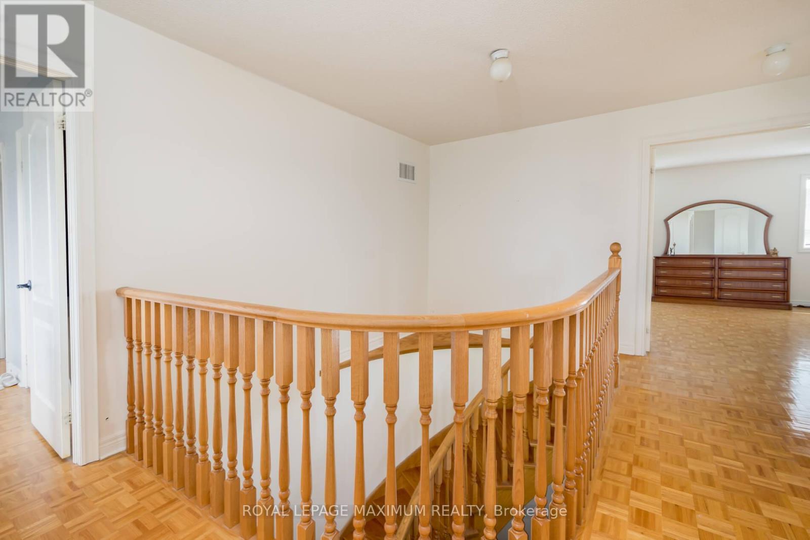 45 Windrose Court, Vaughan (East Woodbridge), Ontario  L4L 9G9 - Photo 22 - N12216865