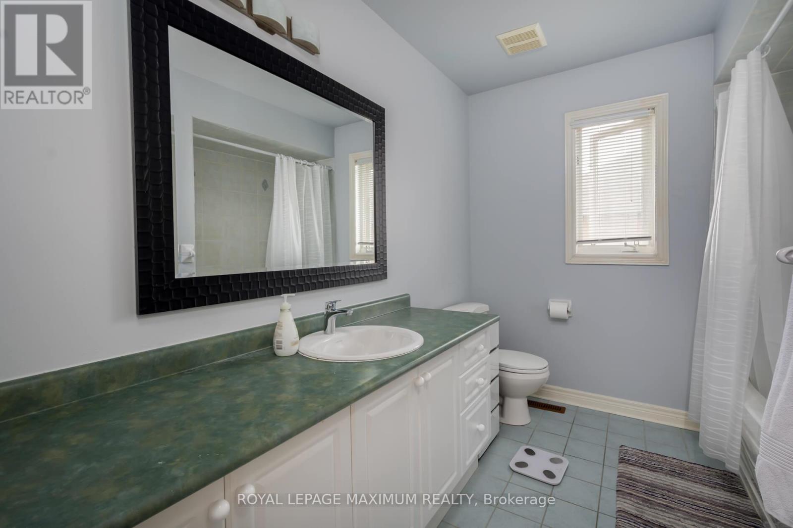 45 Windrose Court, Vaughan (East Woodbridge), Ontario  L4L 9G9 - Photo 29 - N12216865