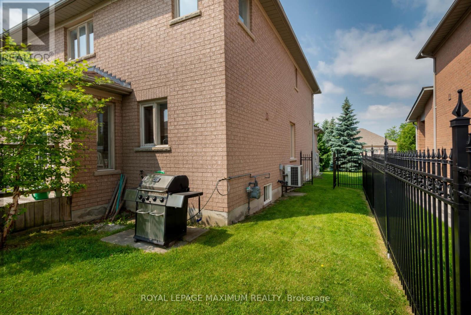 45 Windrose Court, Vaughan (East Woodbridge), Ontario  L4L 9G9 - Photo 39 - N12216865