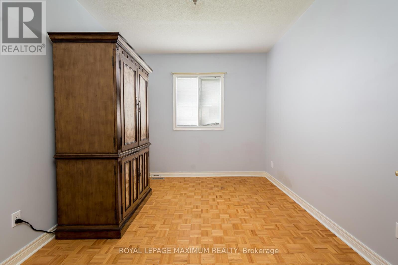 45 Windrose Court, Vaughan (East Woodbridge), Ontario  L4L 9G9 - Photo 7 - N12216865