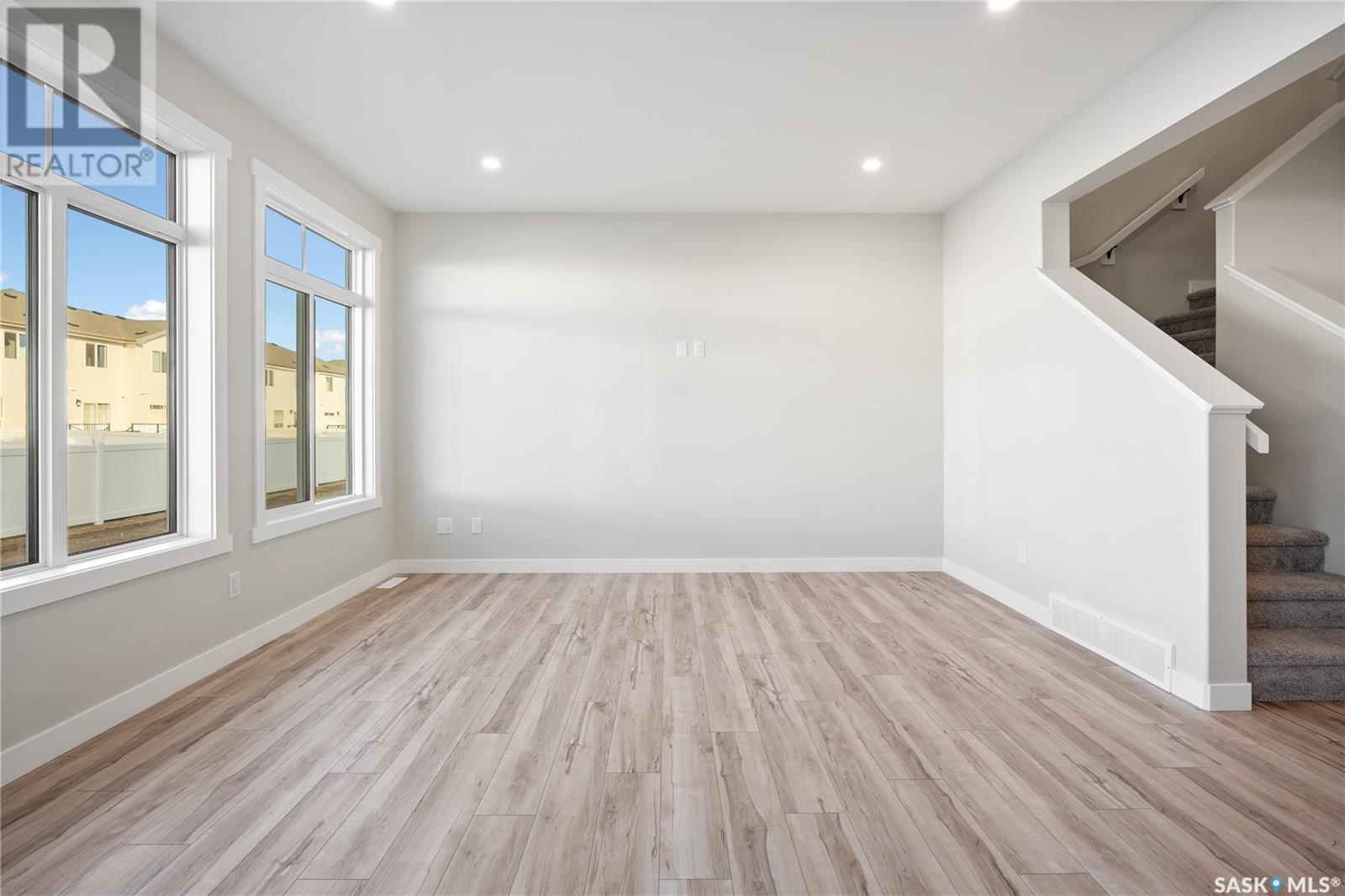214 Fortosky Crescent, Saskatoon, Saskatchewan  S7M 5X3 - Photo 8 - SK009314