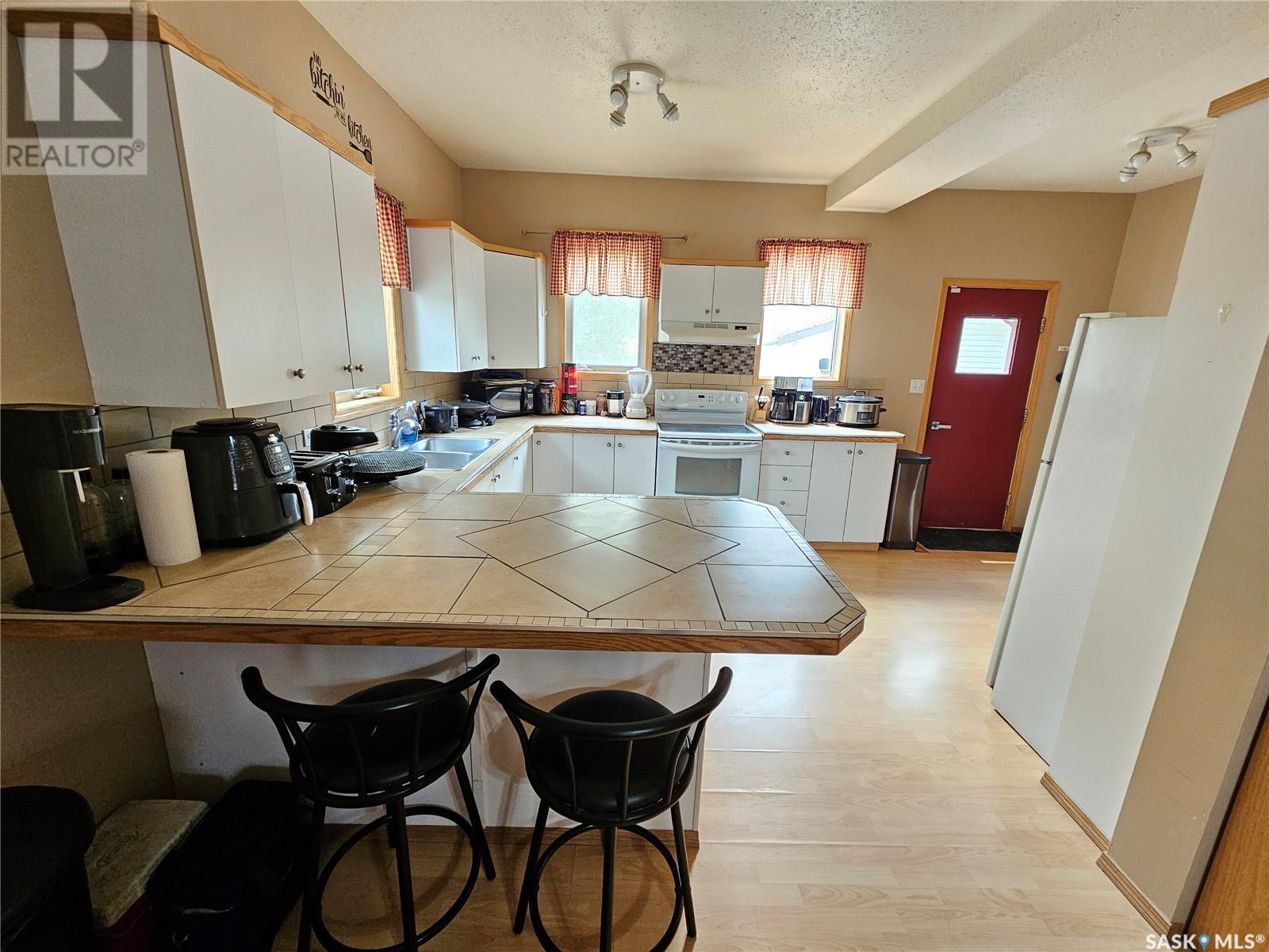 1051 Montgomery Street, Moose Jaw, Saskatchewan  S6H 2W9 - Photo 5 - SK009276