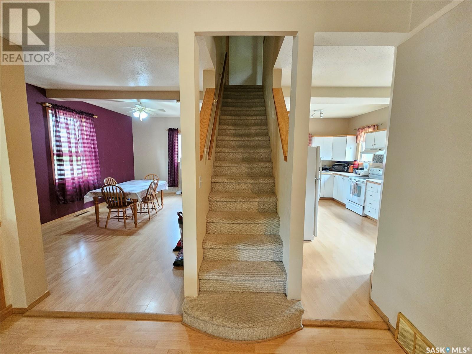 1051 Montgomery Street, Moose Jaw, Saskatchewan  S6H 2W9 - Photo 8 - SK009276