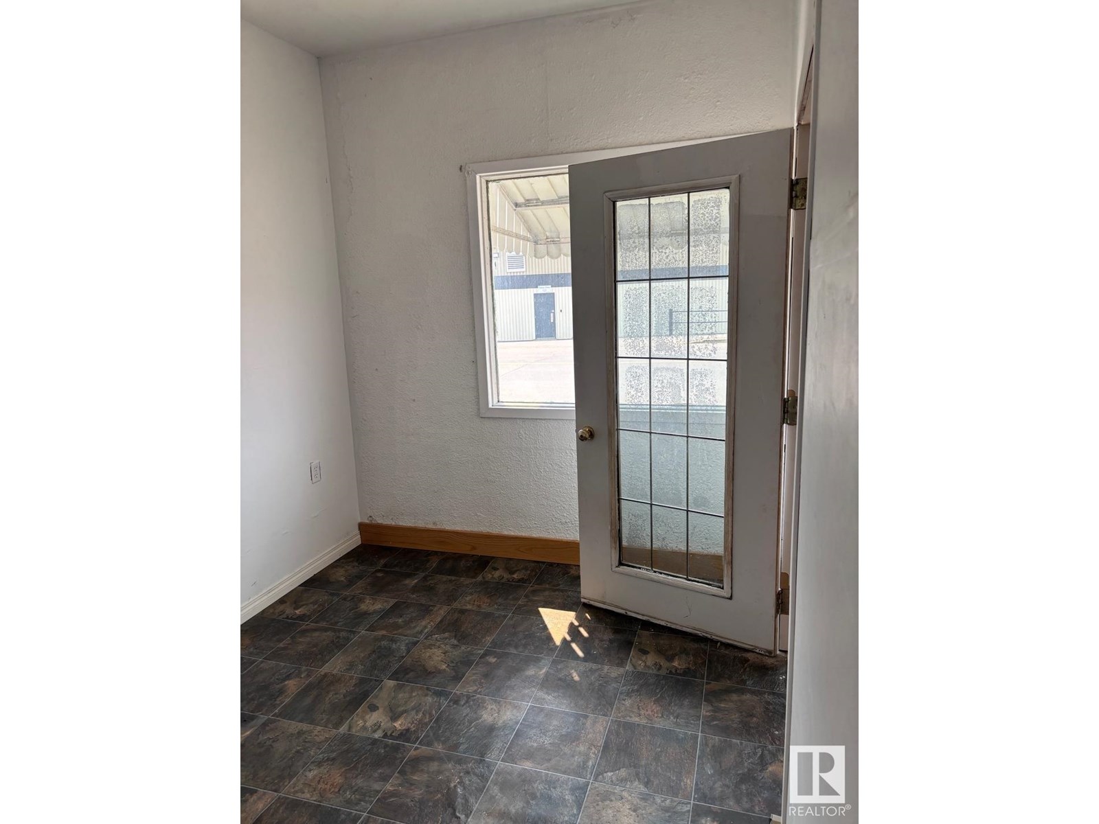 4926 50 Av, Elk Point, Alberta  T0A 1A0 - Photo 8 - E4442043