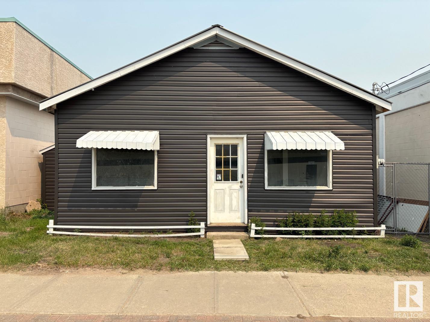 4926 50 AV, elk point, Alberta