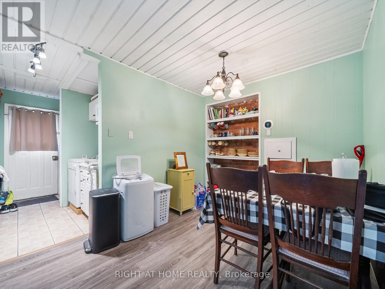 251 Laclie Street, Orillia, Ontario  L3V 4N8 - Photo 28 - S12216807