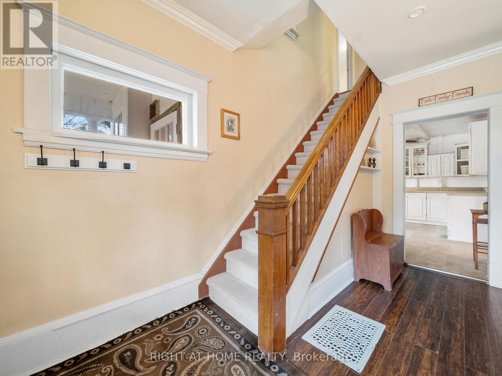 251 Laclie Street, Orillia, Ontario  L3V 4N8 - Photo 6 - S12216807