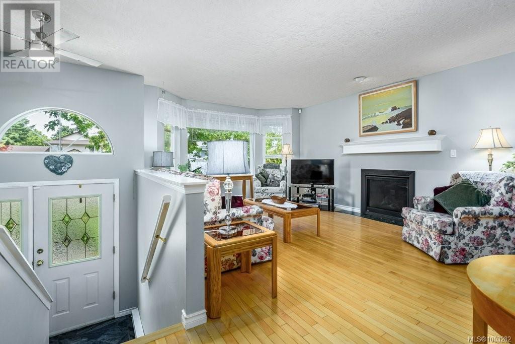 2267 Nitnat Pl, Courtenay, British Columbia  V9N 9E4 - Photo 4 - 1003282