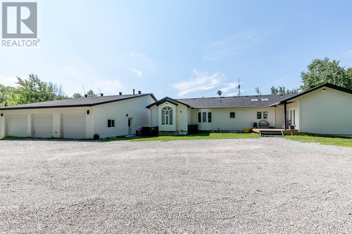 2318 Pickerel & Jack Lake Road, Armour, Ontario  P0A 1C0 - Photo 12 - X12171479