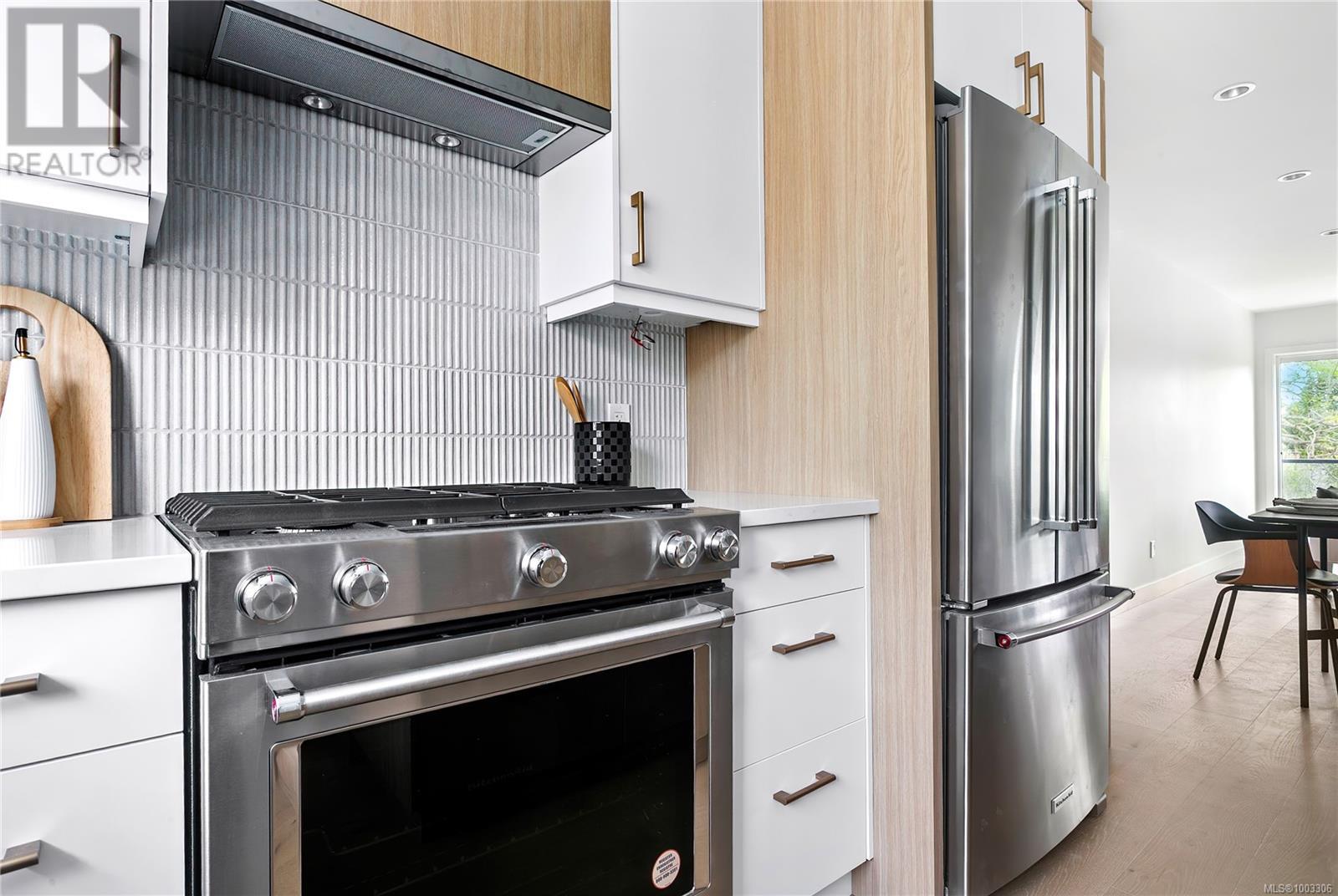 Unit 5 3907 Cedar Hill Rd, Saanich, British Columbia  V8P 3Z8 - Photo 15 - 1003306