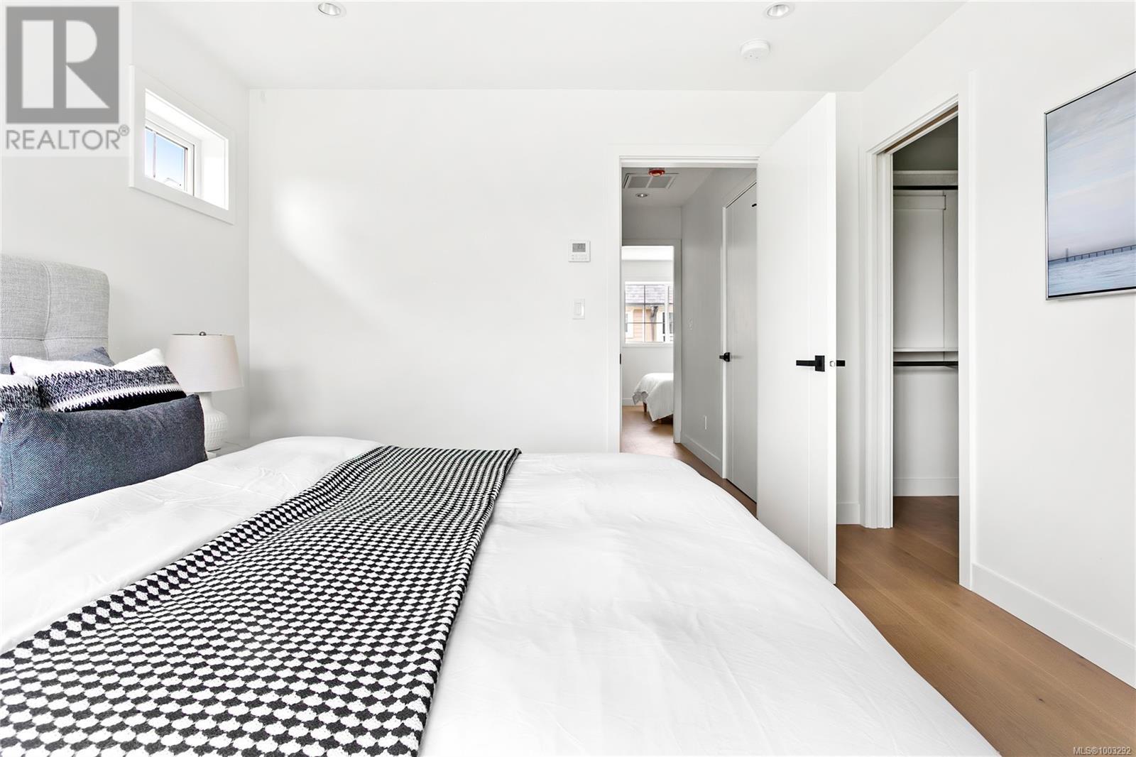 Unit 4 3907 Cedar Hill Rd, Saanich, British Columbia  V8P 3Z8 - Photo 22 - 1003292