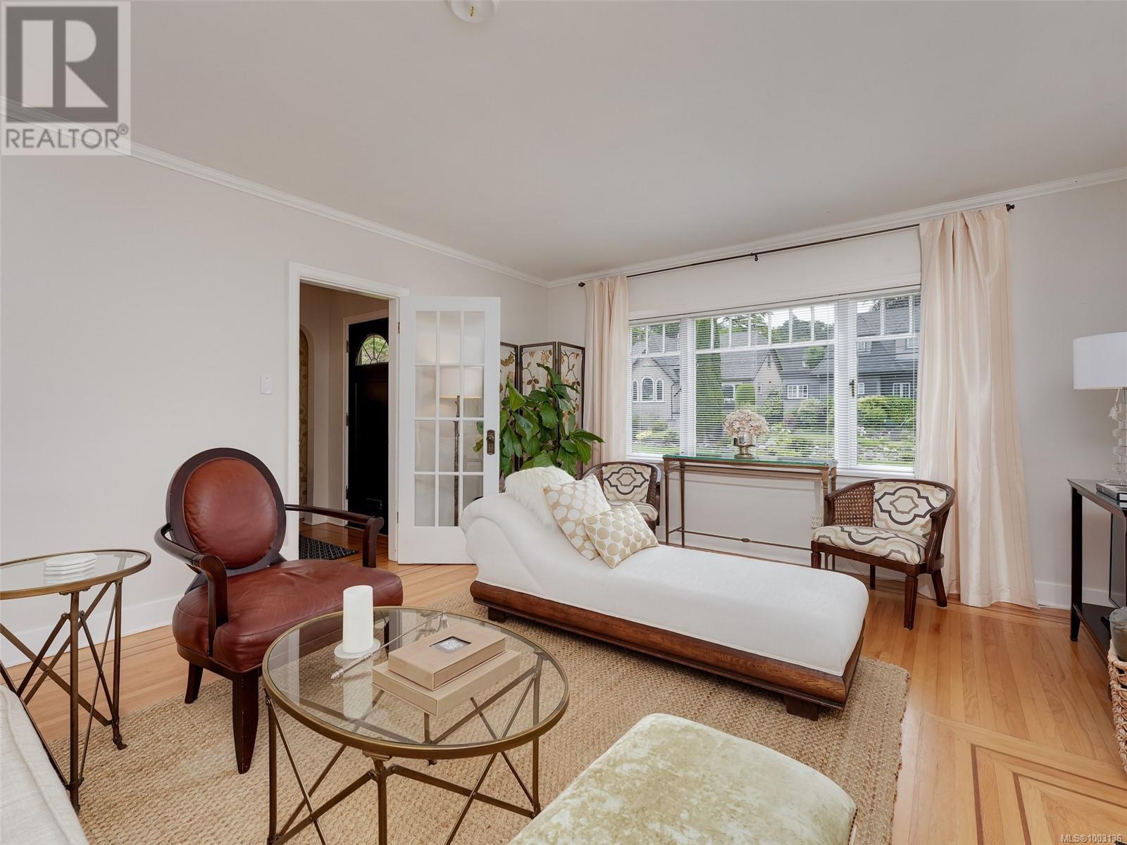 2488 Central Ave, Oak Bay, British Columbia  V8S 2S8 - Photo 3 - 1003136
