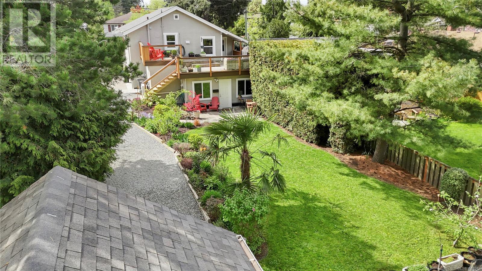 130 Hampton Rd, Saanich, British Columbia  V8Z 1G7 - Photo 7 - 1002512
