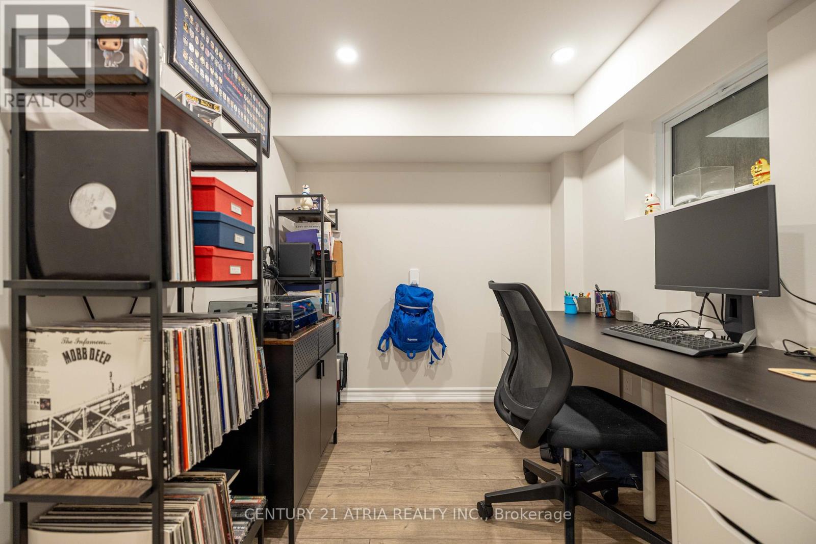 2243 Buttonbush Crescent, Mississauga, Ontario  L5L 1C4 - Photo 13 - W12216644
