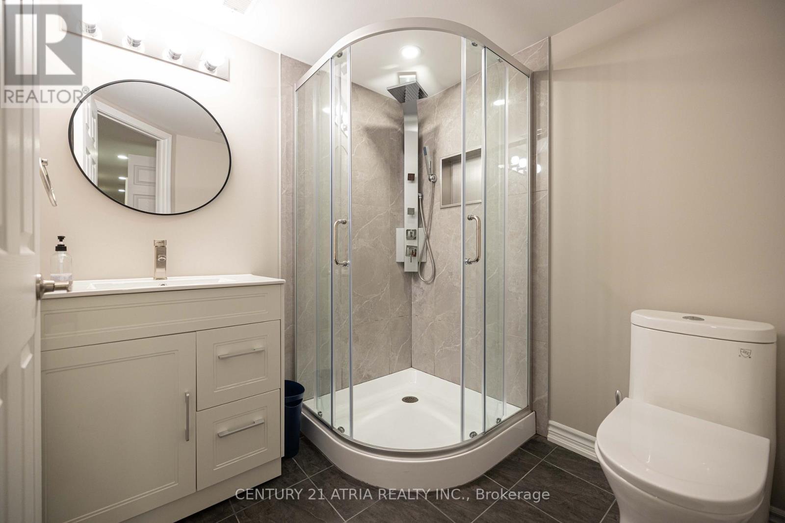 2243 Buttonbush Crescent, Mississauga, Ontario  L5L 1C4 - Photo 15 - W12216644