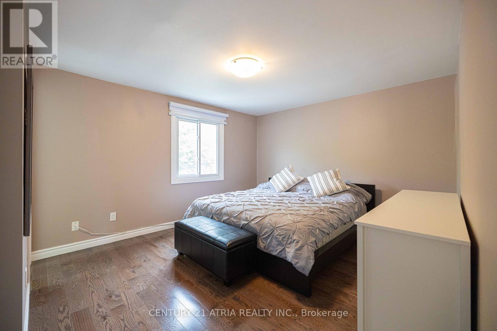 2243 Buttonbush Crescent, Mississauga, Ontario  L5L 1C4 - Photo 20 - W12216644