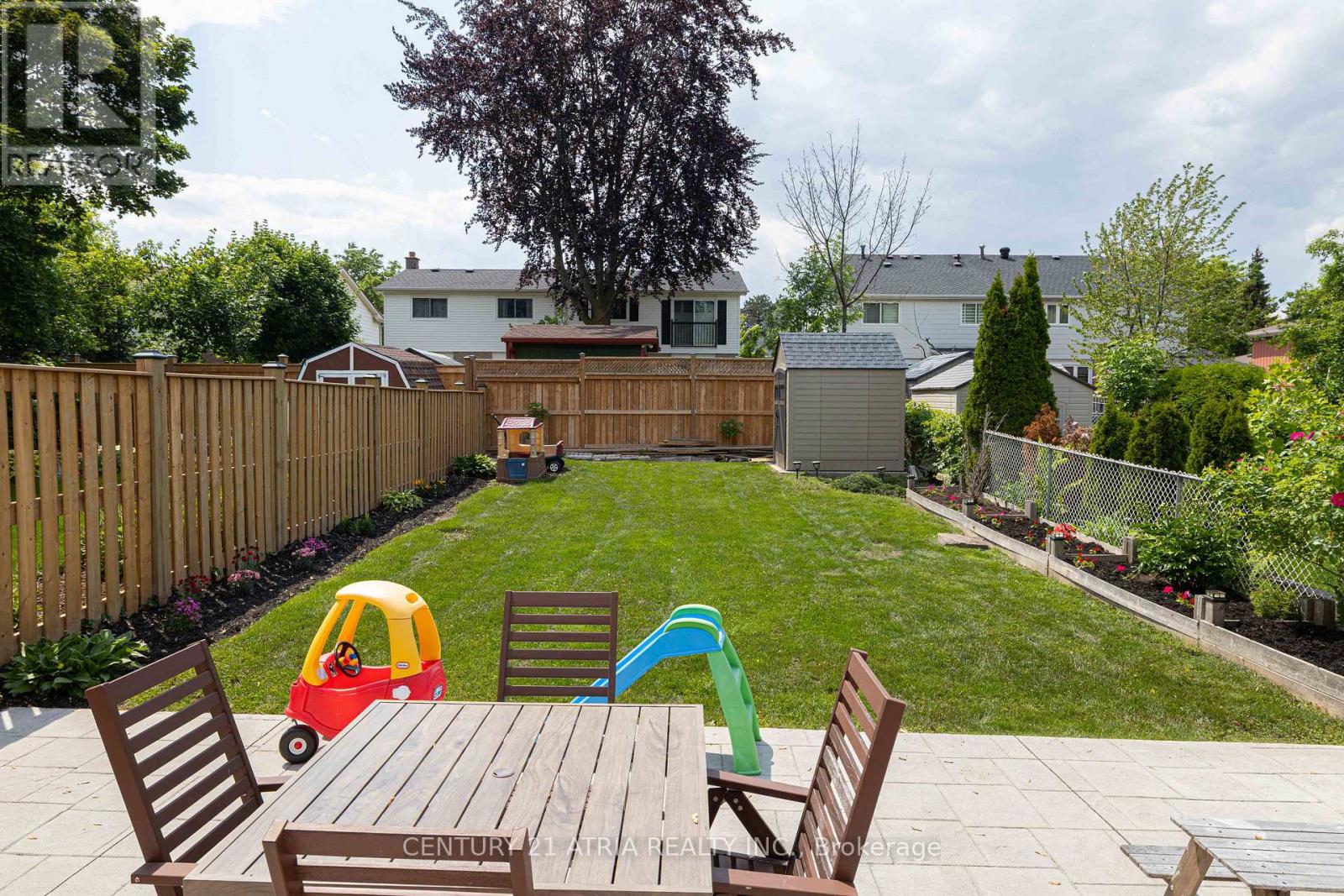 2243 Buttonbush Crescent, Mississauga, Ontario  L5L 1C4 - Photo 7 - W12216644