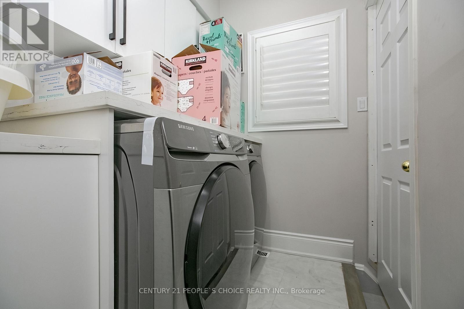 Main - 37 Deerglen Drive, Brampton, Ontario  L6R 1M3 - Photo 23 - W12216657