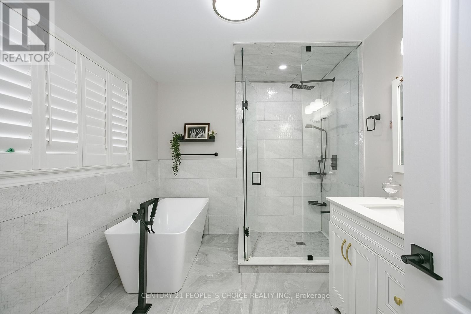 Main - 37 Deerglen Drive, Brampton, Ontario  L6R 1M3 - Photo 37 - W12216657