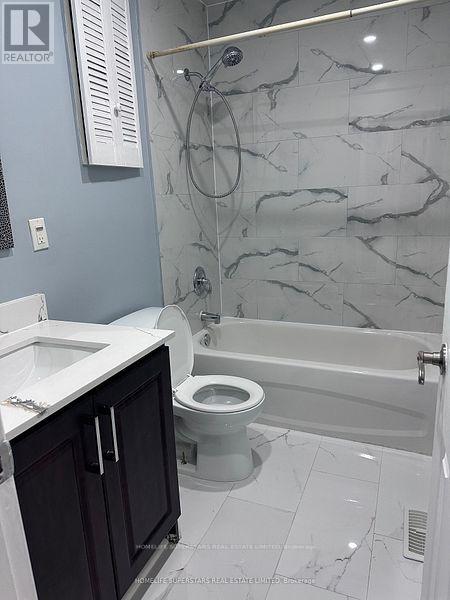 10 Aloma (Upper Level) Crescent, Brampton, Ontario  L6T 2N9 - Photo 10 - W12216663
