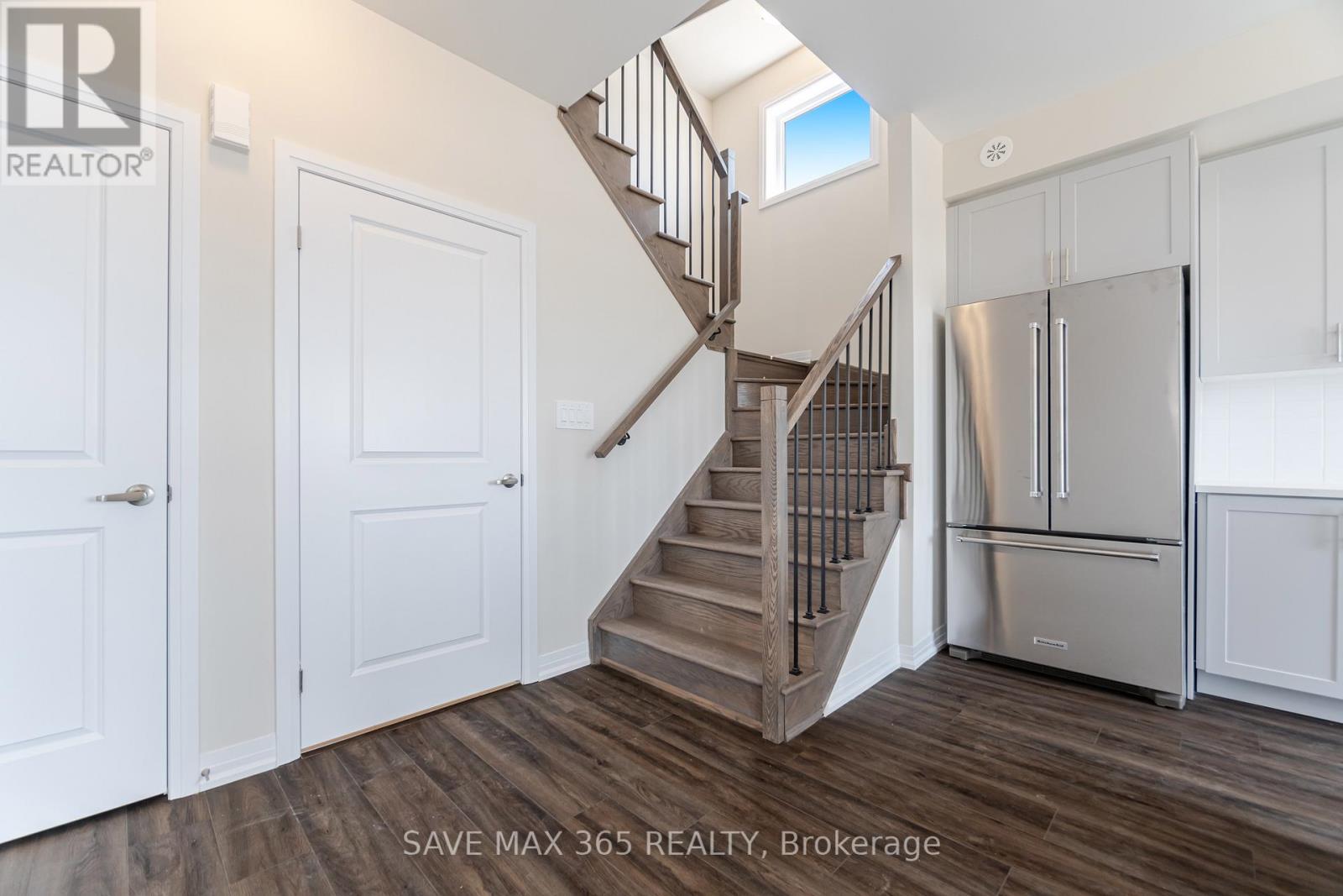 103 - 1565 Rose Way, Milton, Ontario  L9E 1N4 - Photo 22 - W12216675