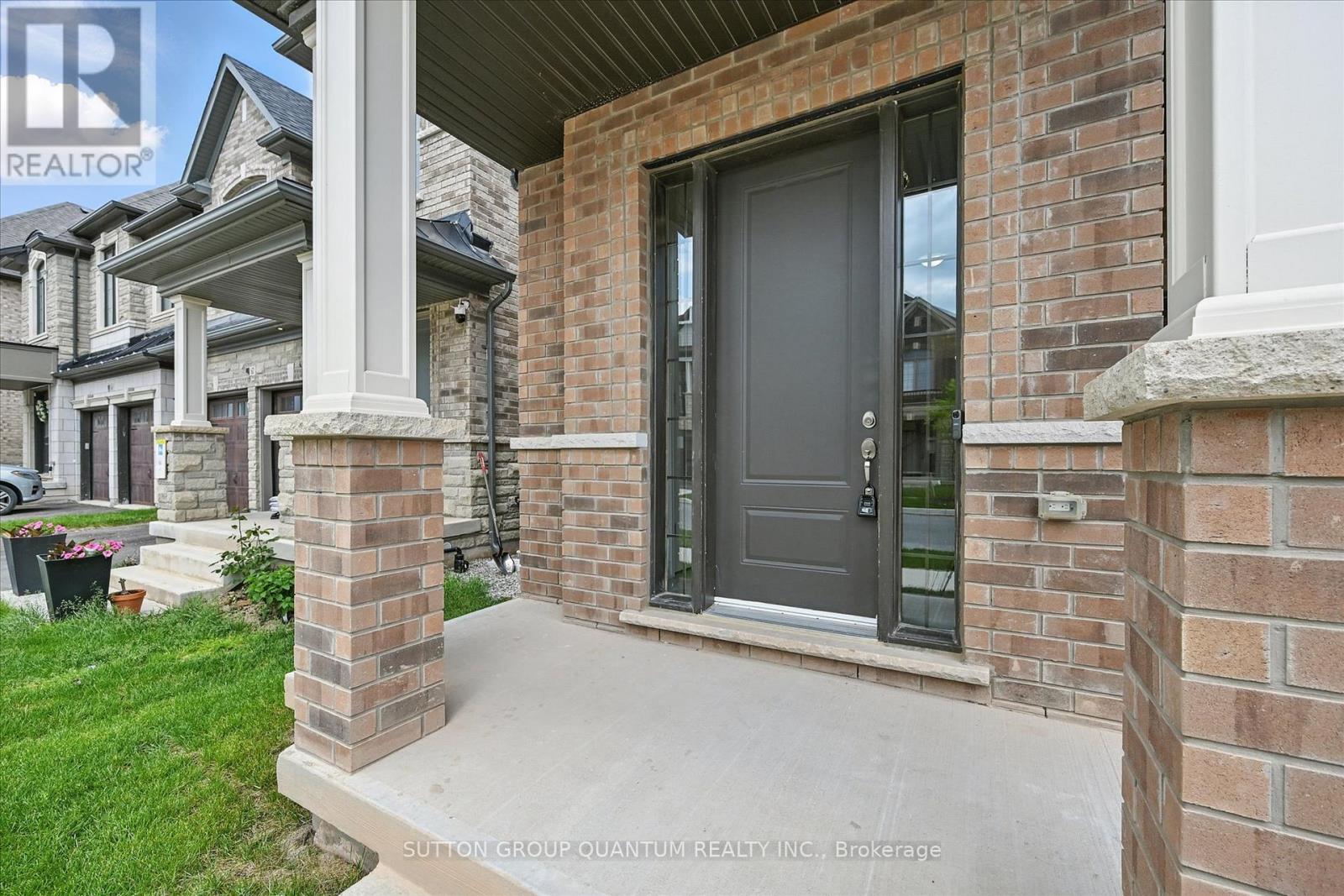 58 William Crawley Way, Oakville, Ontario  L6H 0Y7 - Photo 2 - W12216688
