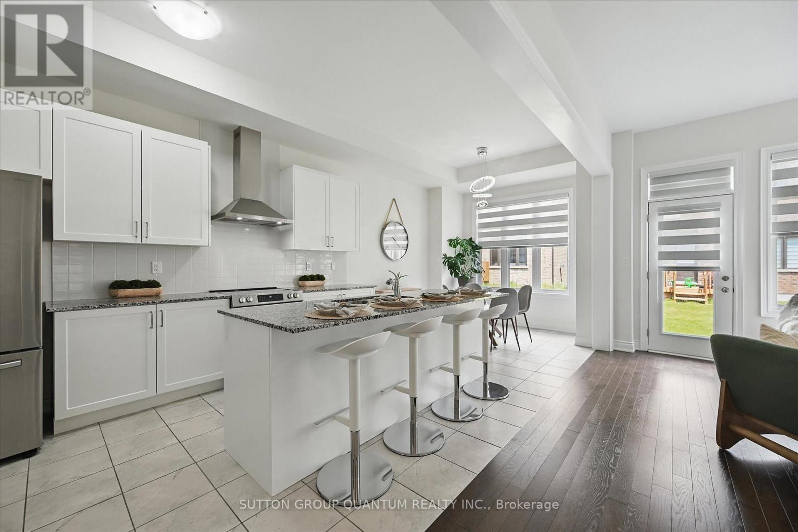 58 William Crawley Way, Oakville, Ontario  L6H 0Y7 - Photo 8 - W12216688
