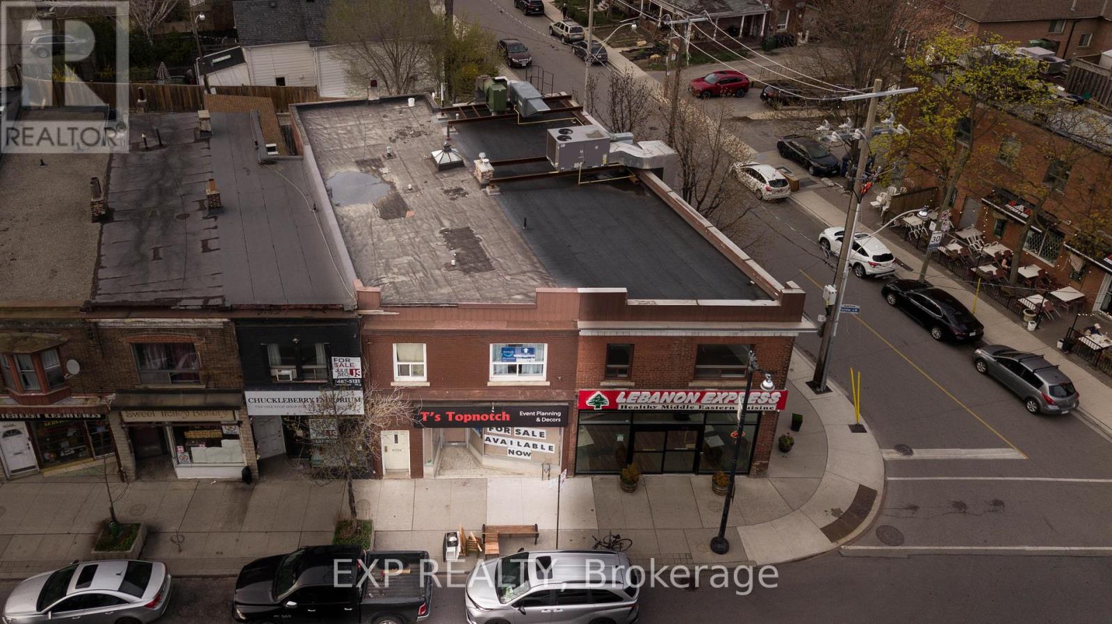 3052 DUNDAS STREET W, Toronto, Ontario