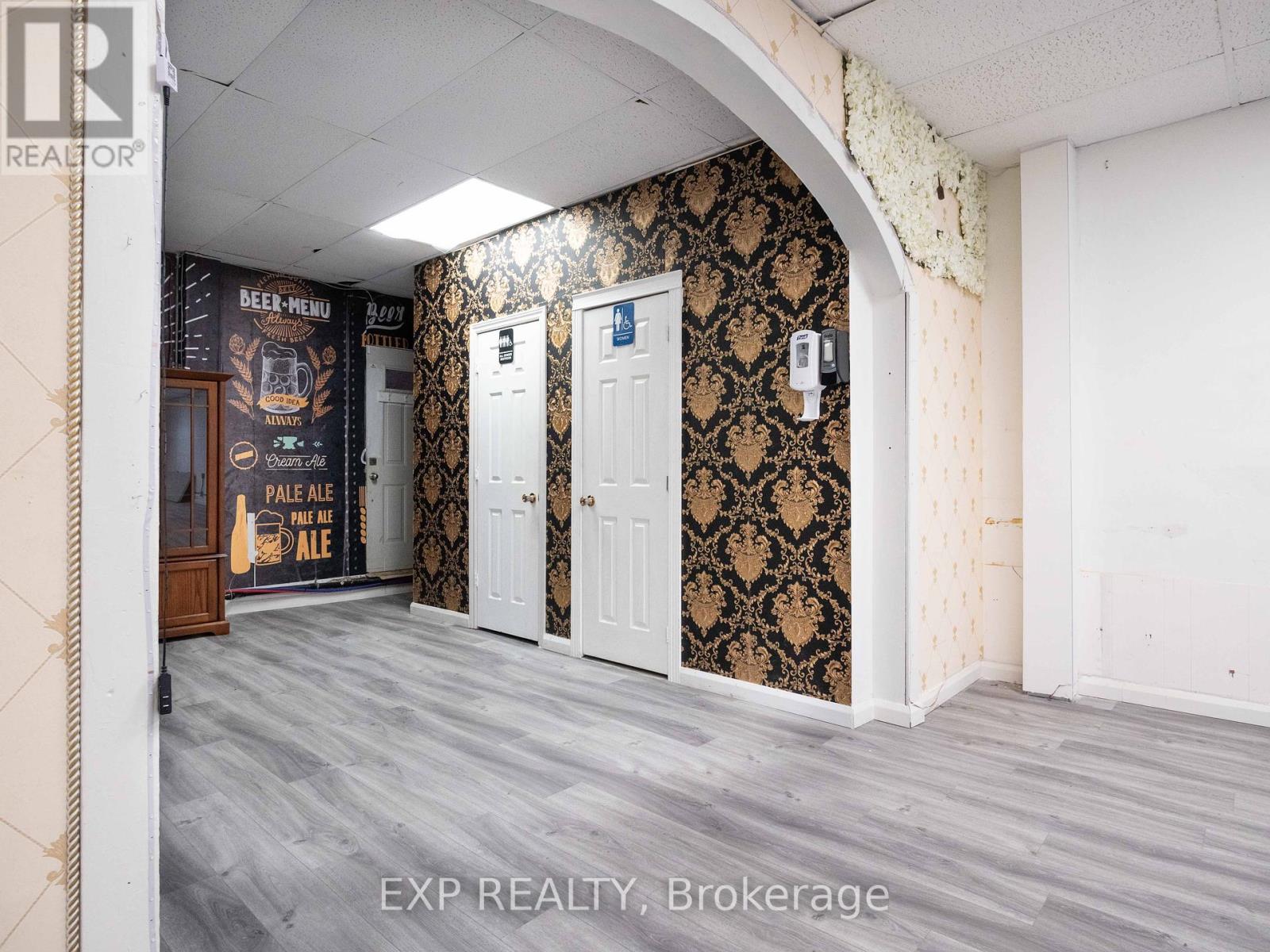 3052 Dundas Street W, Toronto, Ontario  M6P 1Z7 - Photo 17 - W12216692