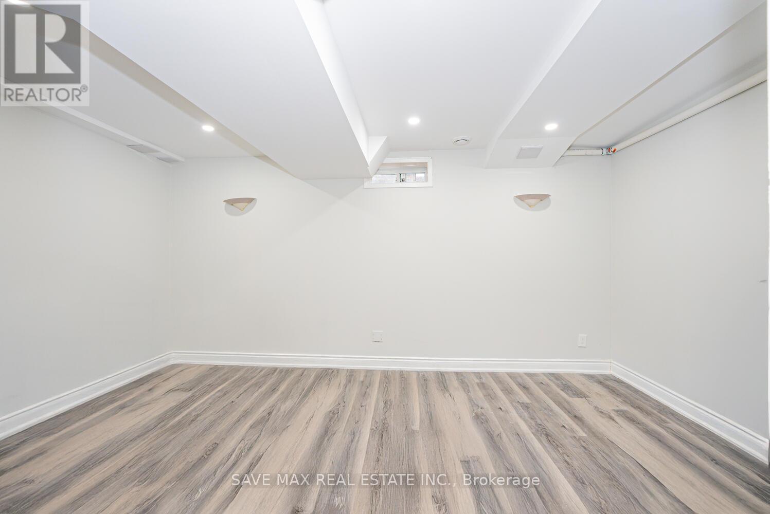 92 Cedarwood Crescent, Brampton, Ontario  L6X 4K2 - Photo 25 - W12216715