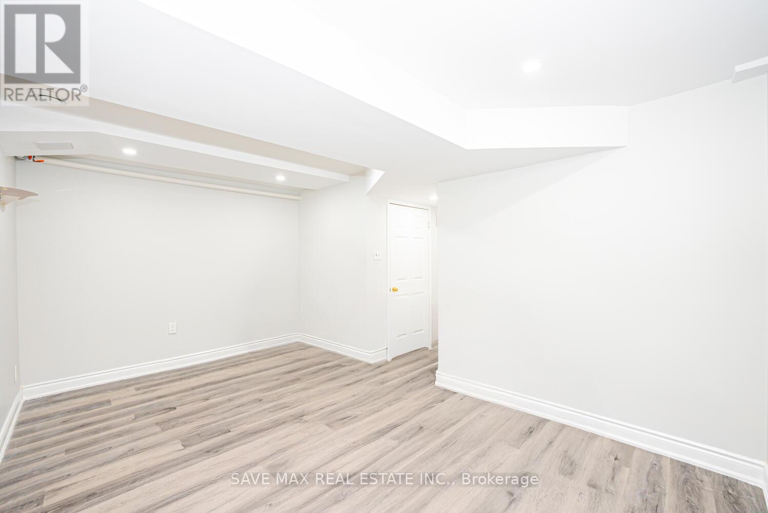 92 Cedarwood Crescent, Brampton, Ontario  L6X 4K2 - Photo 27 - W12216715