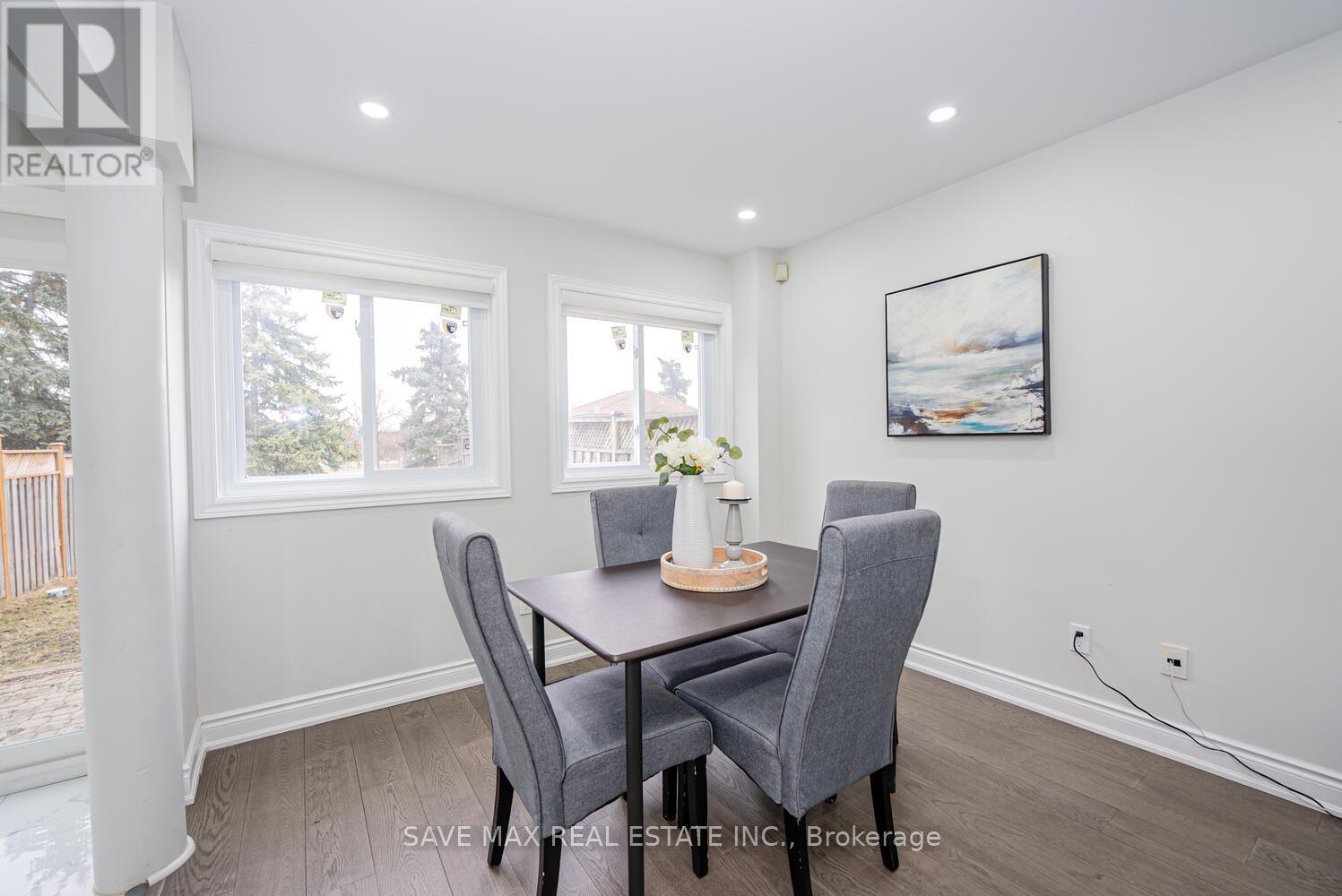 92 Cedarwood Crescent, Brampton, Ontario  L6X 4K2 - Photo 8 - W12216715